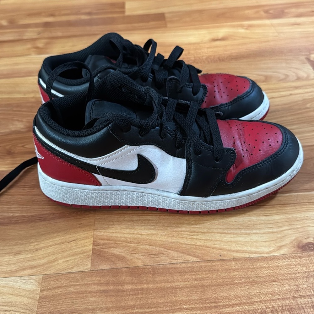 Nike Jordan Boys Size 4.5